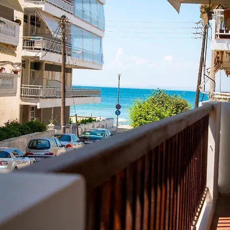 Apartment Big For Summer Vacation лето апартамент Peraía